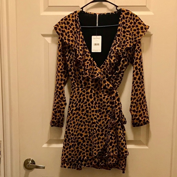 NWT FREE PROPLE LEOPARD RUFFLE WRAP DRESS, SZ SM/M - Picture 4 of 7